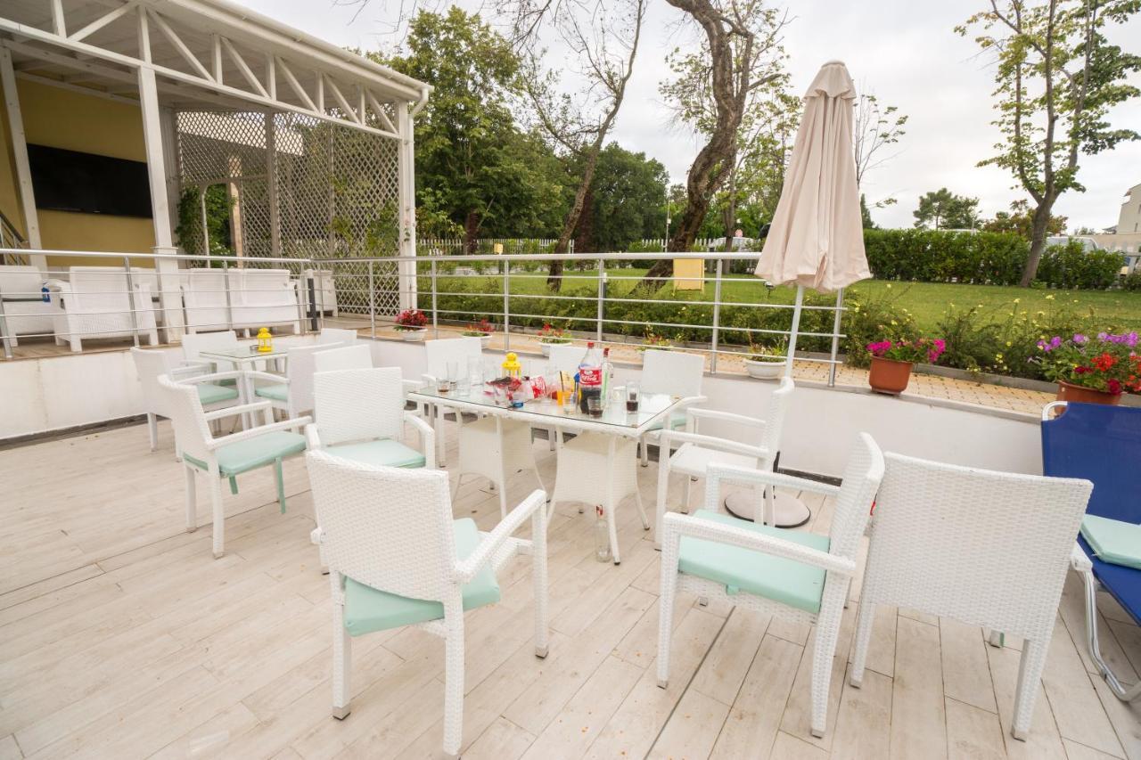 Perla Royal Hotel Primorsko Exterior photo
