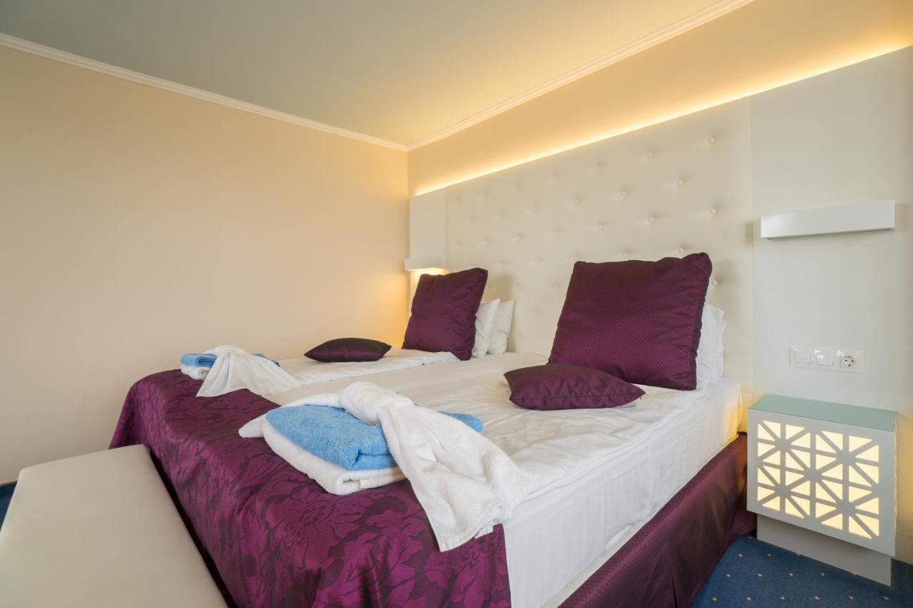 Perla Royal Hotel Primorsko Exterior photo